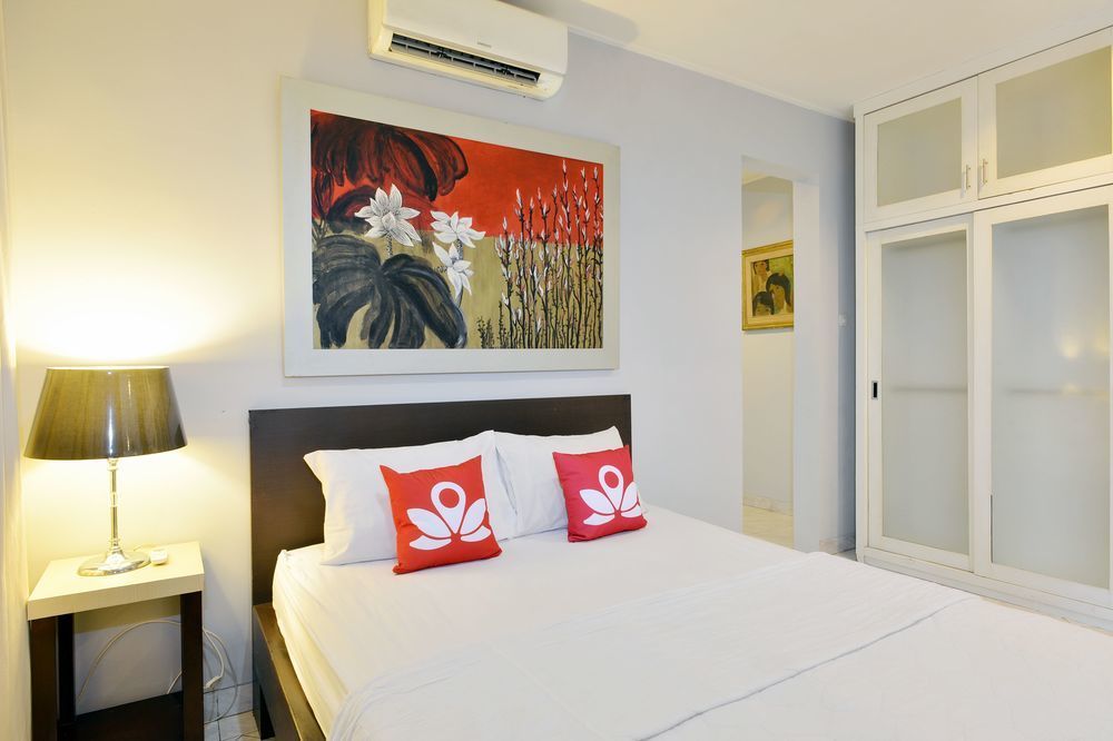 Zen Premium Kemang Timur Hotel Jakarta